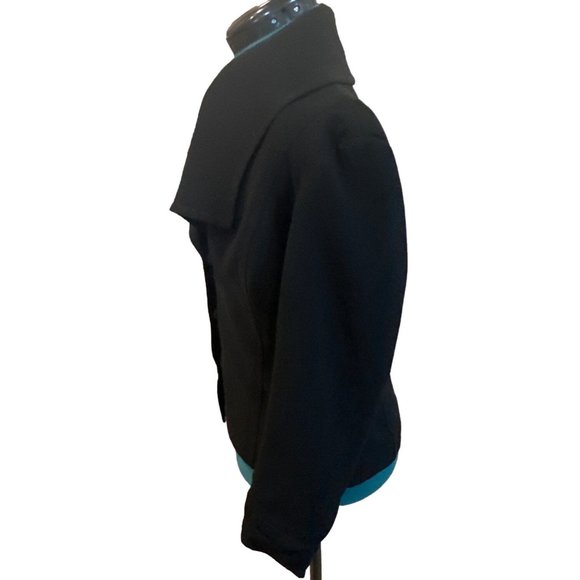 Harold's Jacket Blazer Solid Black Color 3-Button w/Notch Lapel Neckline Size 10 - Picture 4 of 15